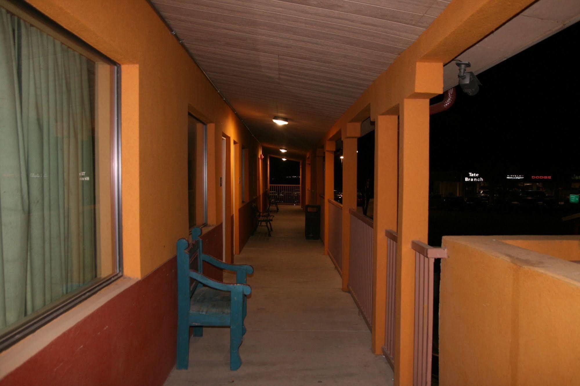 Budget Inn Artesia Exterior photo